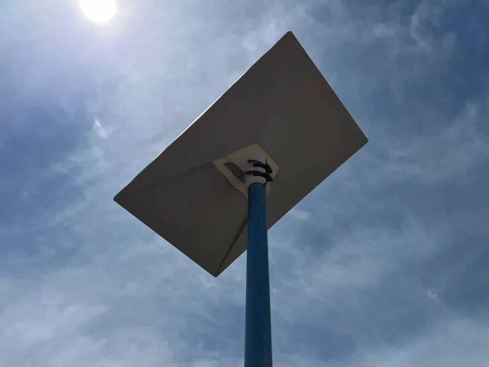 Montaje para poste Starlink gen3